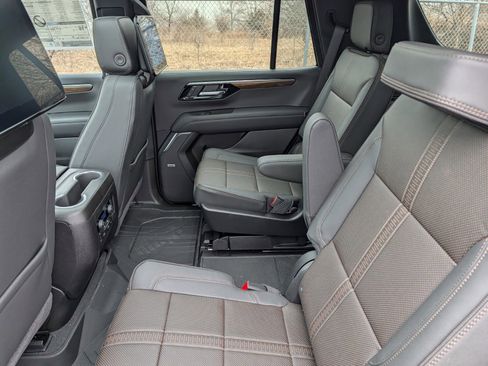New 2026 Chevrolet Tahoe High Country AWD/4WD image 28