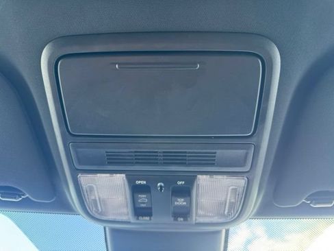 Used 2025 Honda Odyssey Sport-L image 21