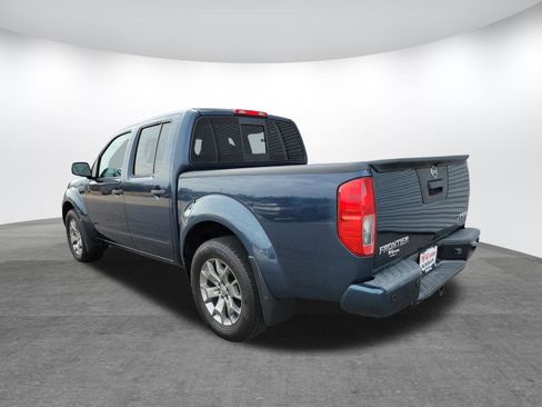 Used 2021 Nissan Frontier SV image 5