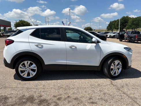 Used 2025 Buick Encore GX Preferred FWD image 8