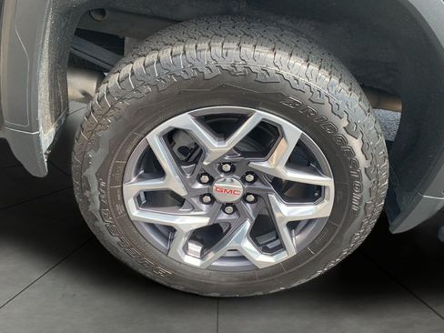 Used 2022 GMC Sierra 1500 Denali w/ Driver Alert Package II AWD/4WD image 28