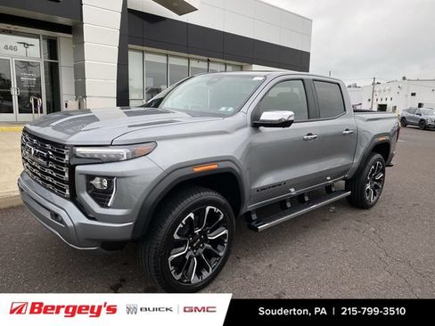 New 2026 GMC Canyon Denali w/ LPO, Black Badging Package AWD/4WD image 1
