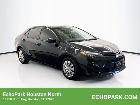 Used 2018 Toyota Corolla LE FWD image 1
