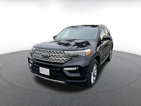 Used 2023 Ford Explorer Limited image 7