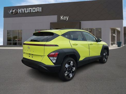 Used 2024 Hyundai Kona SEL AWD/4WD image 4