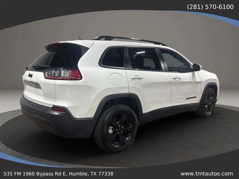 Used 2021 Jeep Cherokee Latitude Plus FWD image 5