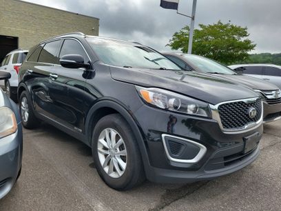 Used 2018 Kia Sorento LX w/ LX V6 Convenience Package