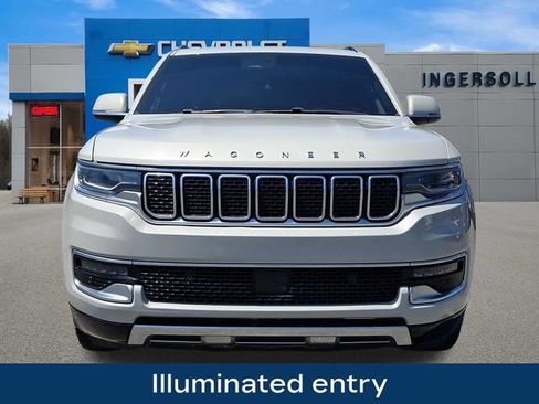Used 2022 Jeep Wagoneer Series III AWD/4WD image 22