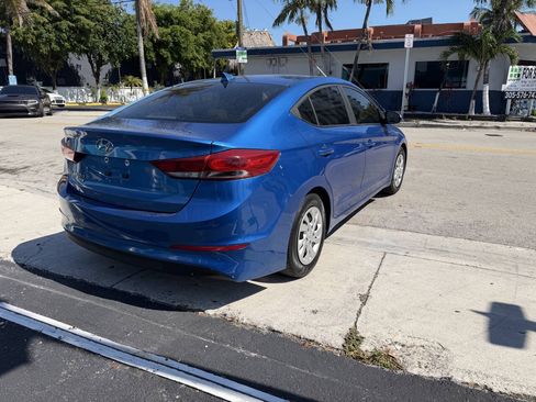 Used 2017 Hyundai Elantra SE FWD image 19