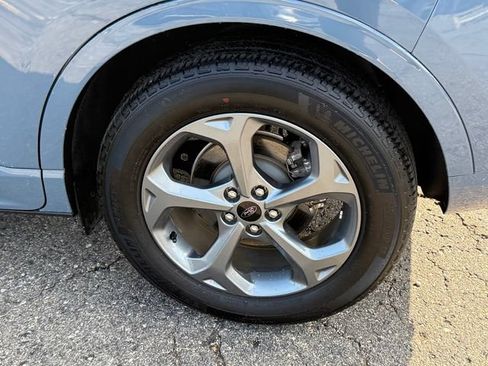 Certified 2024 Ford Escape ST-Line w/ Tech Pack #1 AWD/4WD image 6