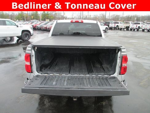 Used 2015 GMC Sierra 1500 SLT w/ Suspension Package, Off-Road image 5