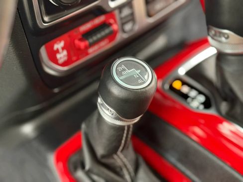 Used 2020 Jeep Gladiator Rubicon AWD/4WD image 42