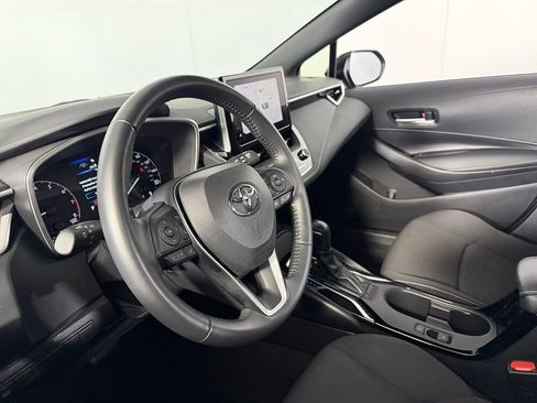 Used 2025 Toyota Corolla SE w/ SE Package FWD image 21