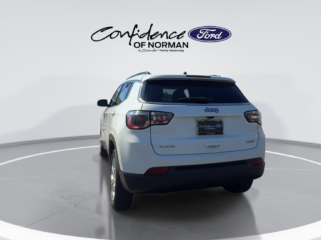 Used 2024 Jeep Compass Latitude AWD/4WD image 8