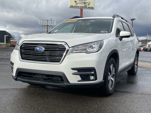 Used 2022 Subaru Ascent Premium image 8