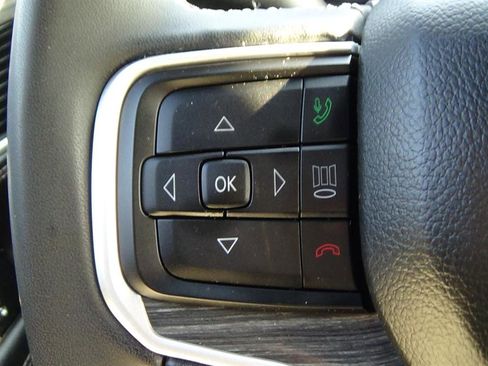 Used 2024 Jeep Wagoneer L Series II w/ Flexible Seating Group image 22