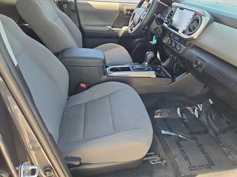 Used 2022 Toyota Tacoma SR5 w/ Technology Package RWD image 19
