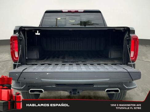 Certified 2022 GMC Sierra 1500 AT4 w/ AT4 Premium Package image 19