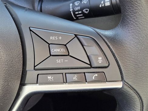 Used 2024 Nissan Sentra SV image 29