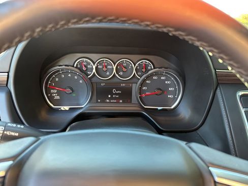 Used 2021 Chevrolet Tahoe Z71 image 33