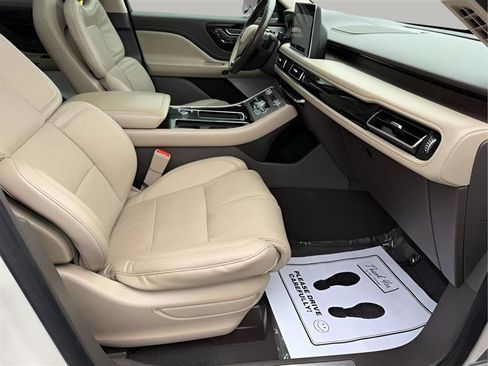 Used 2020 Lincoln Aviator Reserve w/ Equipment Group 202A AWD/4WD image 37