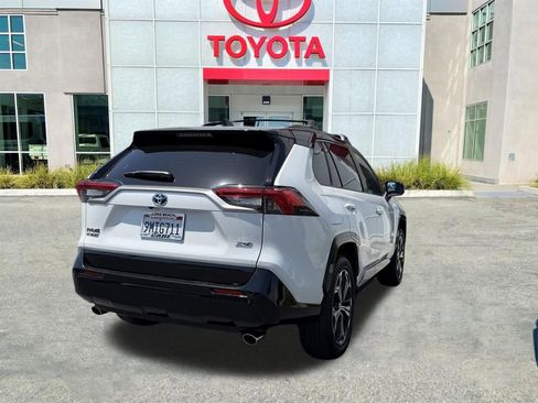 Used 2024 Toyota RAV4 XSE w/ Weather Package AWD/4WD image 8