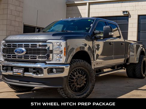 Used 2024 Ford F350 XLT image 5