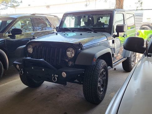 Used 2016 Jeep Wrangler Sport AWD/4WD image 3