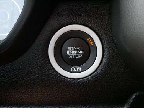 Used 2022 RAM 1500 Laramie AWD/4WD image 29