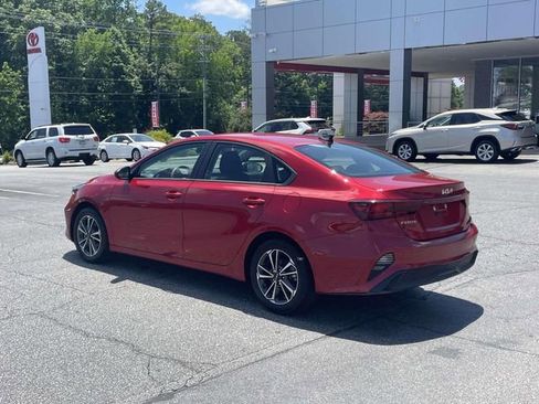 Used 2024 Kia Forte LXS FWD image 4