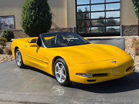 Used 2003 Chevrolet Corvette Convertible w/ Preferred Equipment Group1 RWD image 92