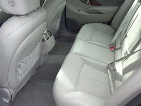 Used 2010 Buick LaCrosse CXL w/ Luxury Package AWD/4WD image 11