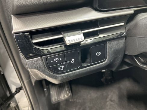 New 2026 Kia Sportage EX image 11