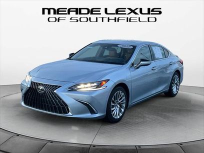 Certified 2023 Lexus ES 300h w/ Luxury Package