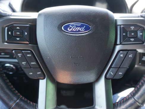 Used 2020 Ford F150 Lariat w/ Equipment Group 502A Luxury AWD/4WD image 17