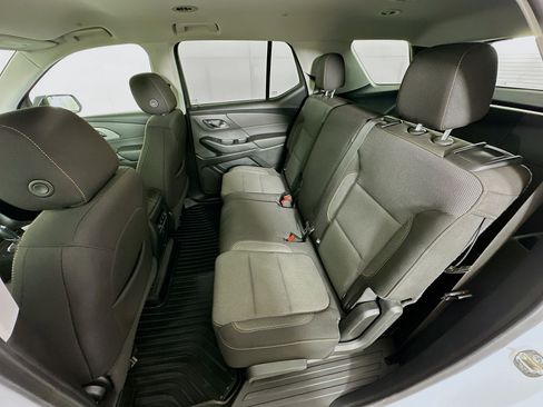 Used 2020 Chevrolet Traverse LS image 26