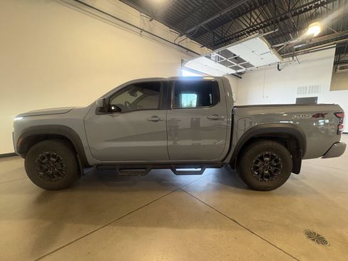 Used 2022 Nissan Frontier PRO-4X w/ Pro-4X Premium Package AWD/4WD image 6