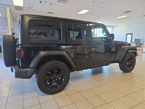 Used 2022 Jeep Wrangler Unlimited Sport image 8