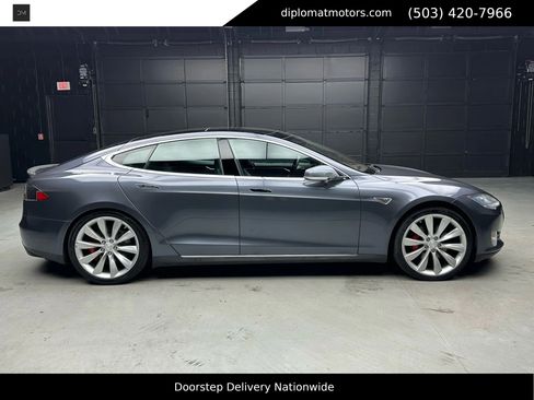 Used 2015 Tesla Model S P85D image 8
