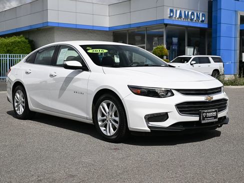 Used 2016 Chevrolet Malibu LT FWD image 1