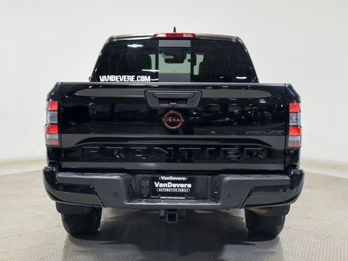 Used 2023 Nissan Frontier PRO-4X w/ Pro-4X Premium Package AWD/4WD image 13