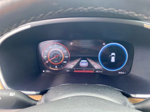 Used 2023 Hyundai Santa Fe Calligraphy image 17