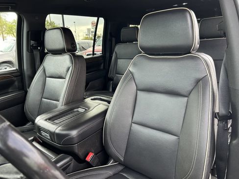 Used 2023 Chevrolet Suburban Premier AWD/4WD image 9