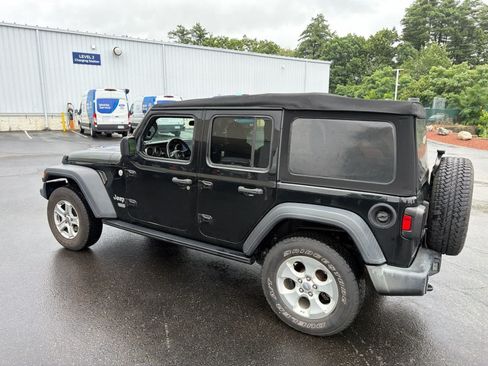 Used 2019 Jeep Wrangler Unlimited Sport S AWD/4WD image 9
