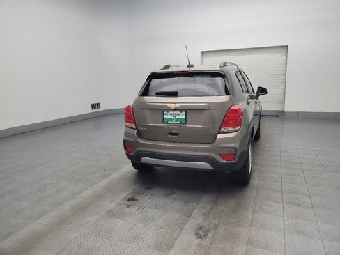 Used 2020 Chevrolet Trax LT w/ Driver Confidence Package image 9