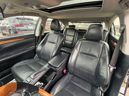 Used 2013 Lexus ES 300h w/ Luxury Pkg FWD image 54
