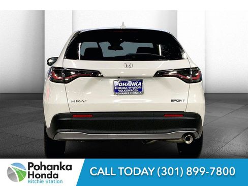 Used 2025 Honda HR-V Sport image 4