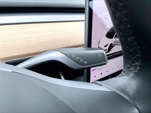 Used 2019 Tesla Model 3 Standard Range Plus RWD image 15