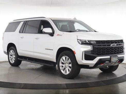 Used 2024 Chevrolet Suburban Z71 w/ Luxury Package AWD/4WD image 2