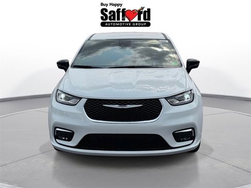 New 2026 Chrysler Pacifica Select image 7